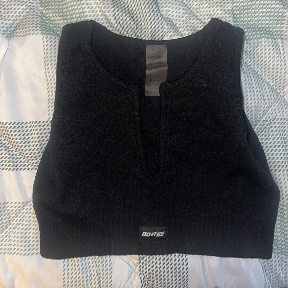 Bo and tee crop top